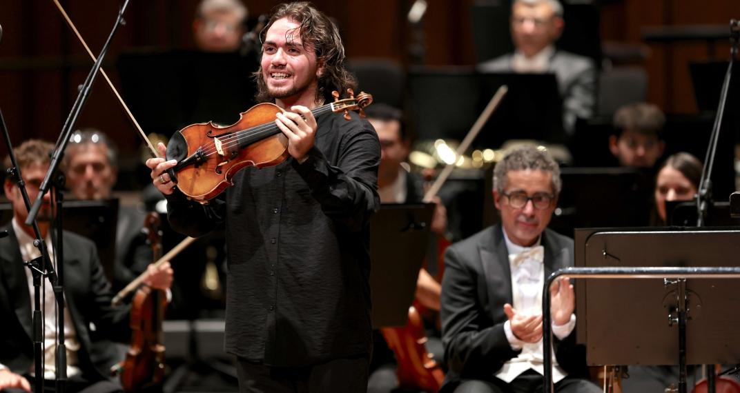Giuseppe Gibboni con il "Cannone" di Paganini il 5 ottobre 2023
