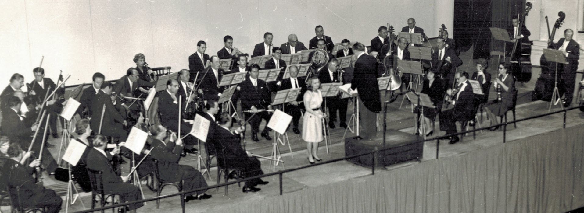 L'orchestra al Teatro Margherita per il Premio Paganini 1962 