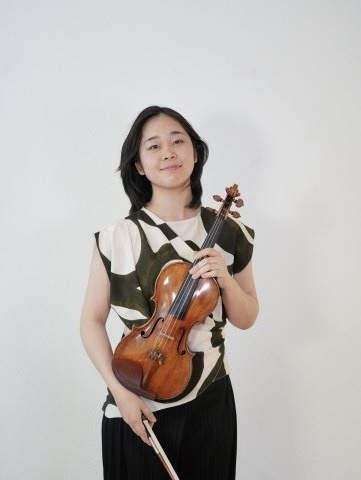 EMIRI KAKIUCHI