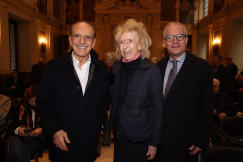Il dott. Francesco Micheli, la Presidente del Premio Bagutta Isabella Bossi Fedrigotti, e il Presidente Giovanni Panebianco
