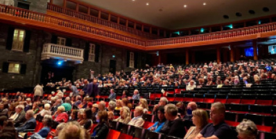 Pubblico al Teatro Carlo Felice